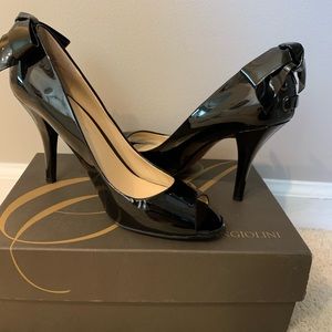 Patent leather bow heels